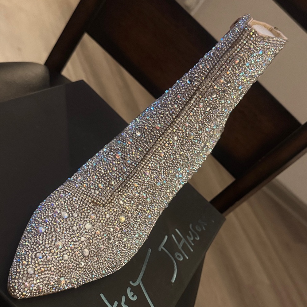 🔥Betsey Johnson🔥SB CADY RHINESTONE Silver Crystal-Studded Ankle Booties🔥NEW - Picture 6 of 16